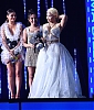 nicki-minaj-accepts-the-best-hip-hop-award-on-stage-during-the-mtv-picture-id1057326190.jpg